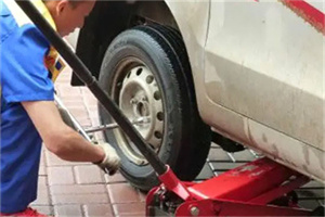 巴中附近拖车24小时服务热线电话